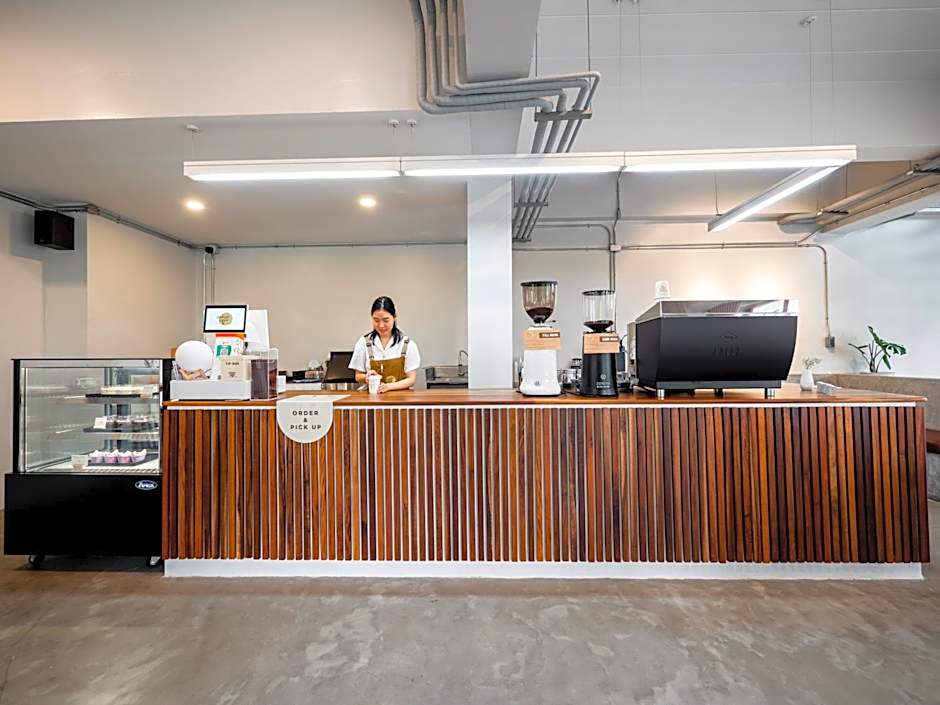 Moonlight Cafe and Hotel