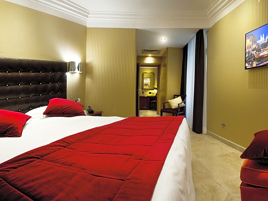 Marcella Royal Hotel