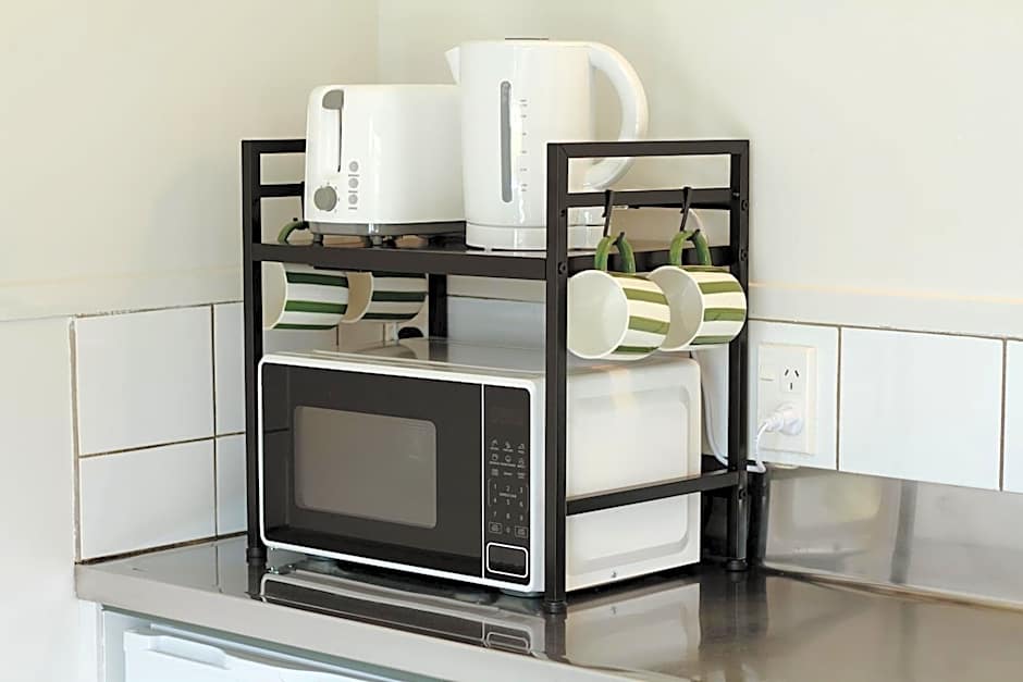 Hugo & Carters Backpackers & Motel