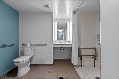 Standard King Room with Roll-In Shower - Communications Access