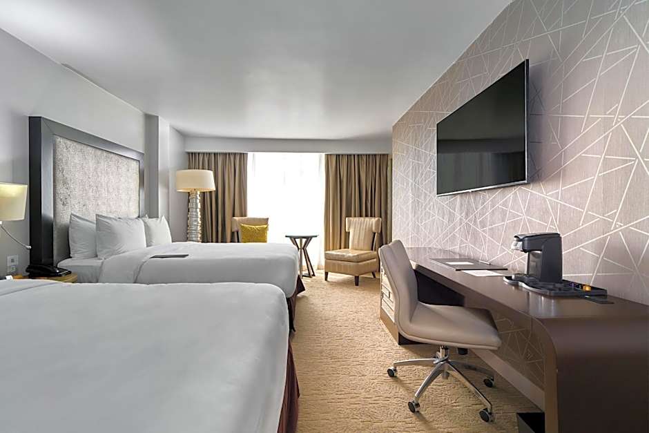 Renaissance Panama City Hotel