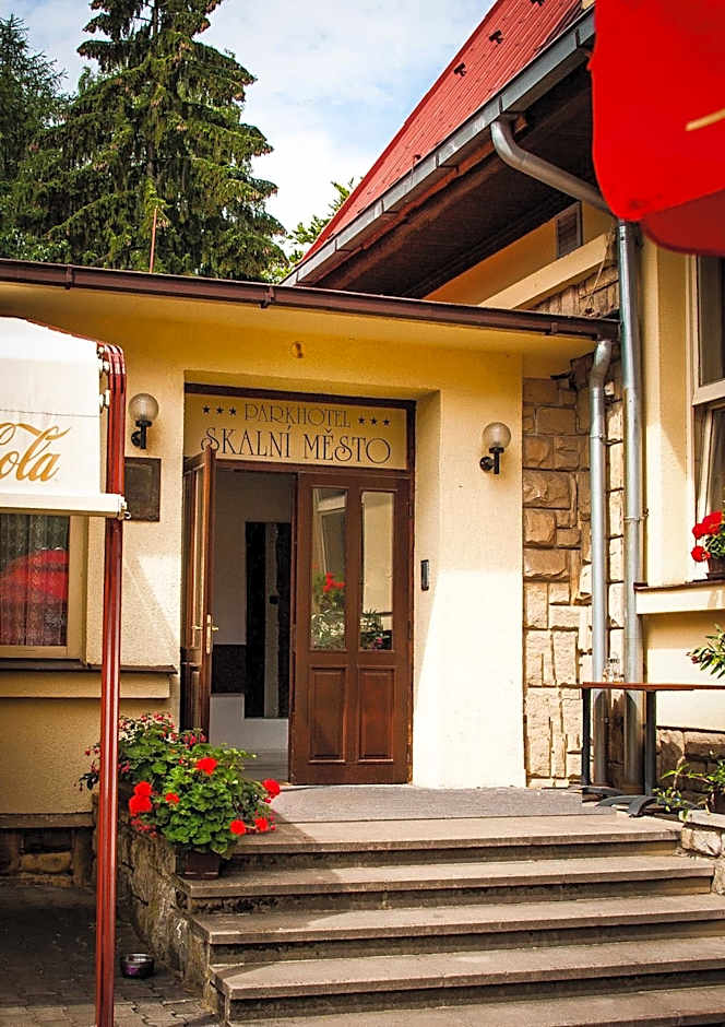 Parkhotel Skalní město