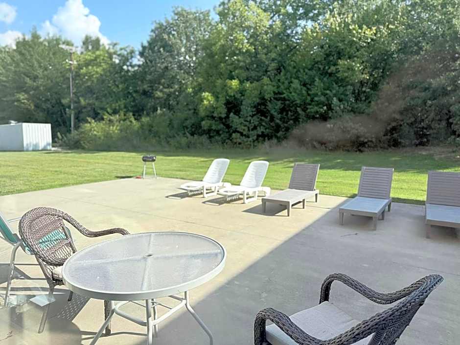 Holiday Inn Express & Suites Bonham By IHG