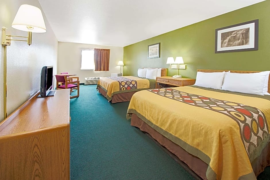 Super 8 by Wyndham Bonne Terre