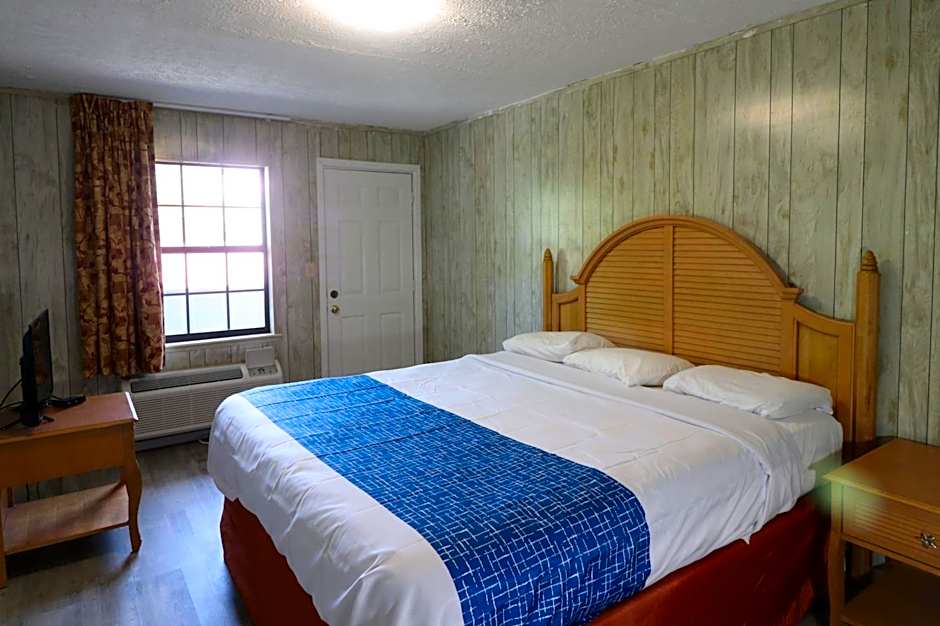 Bishop Inn Downtown Gatlinburg