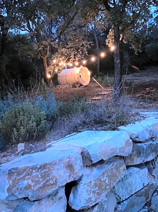 Les Horizons - SPA-JACUZZI - MASSAGE- SAUNA - 4 SAISONS - Piscine chauffée Toute l'année - 800m centre ville Nyons