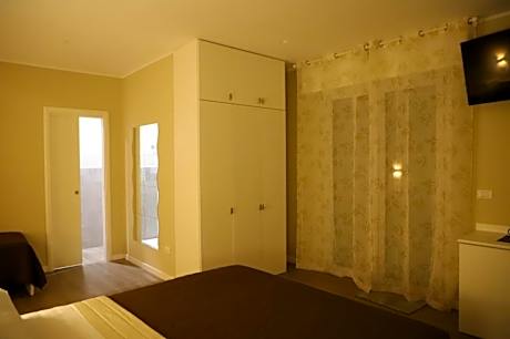 Triple Room with Terrace