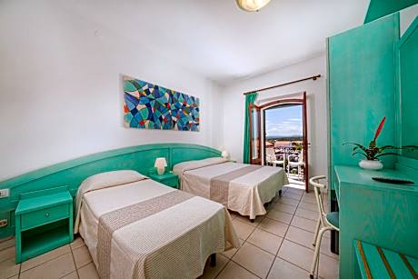 Queen Room with Balcony