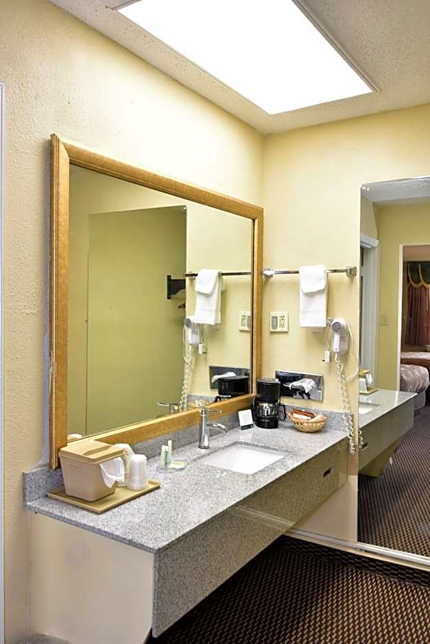 Rodeway Inn Harbison Area