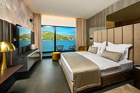 Superior Double or Twin Room with Sea View