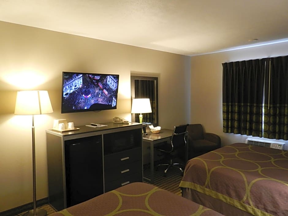 Super 8 by Wyndham Fremont NE