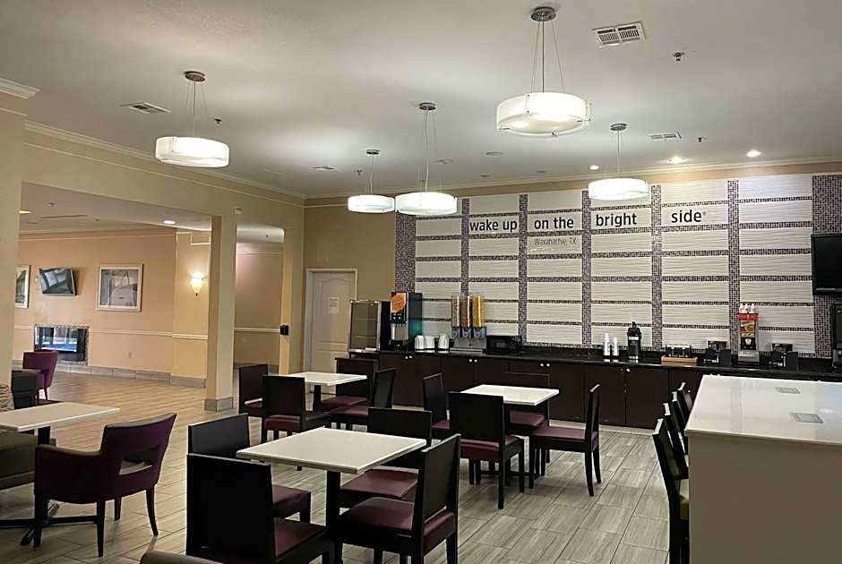 La Quinta Inn & Suites by Wyndham Waxahachie