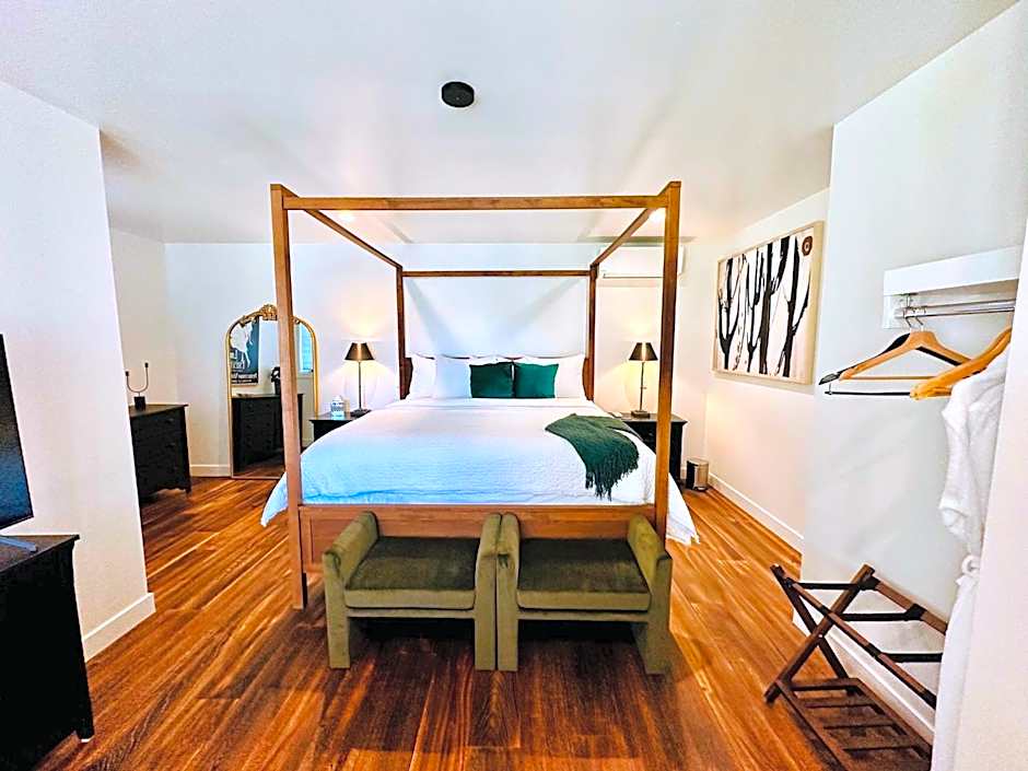 Bespoke Inn Flagstaff