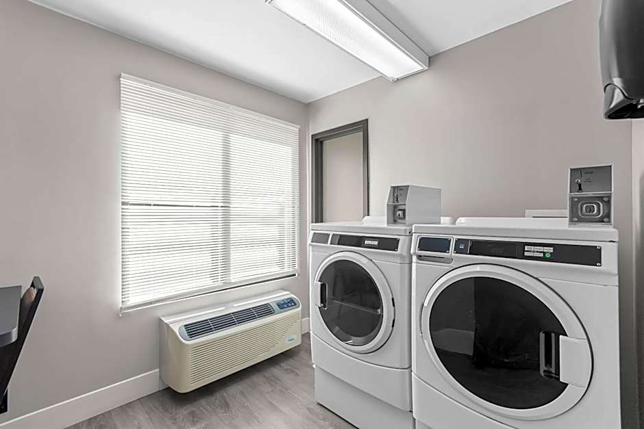 Country Inn & Suites by Radisson, Elizabethtown, KY