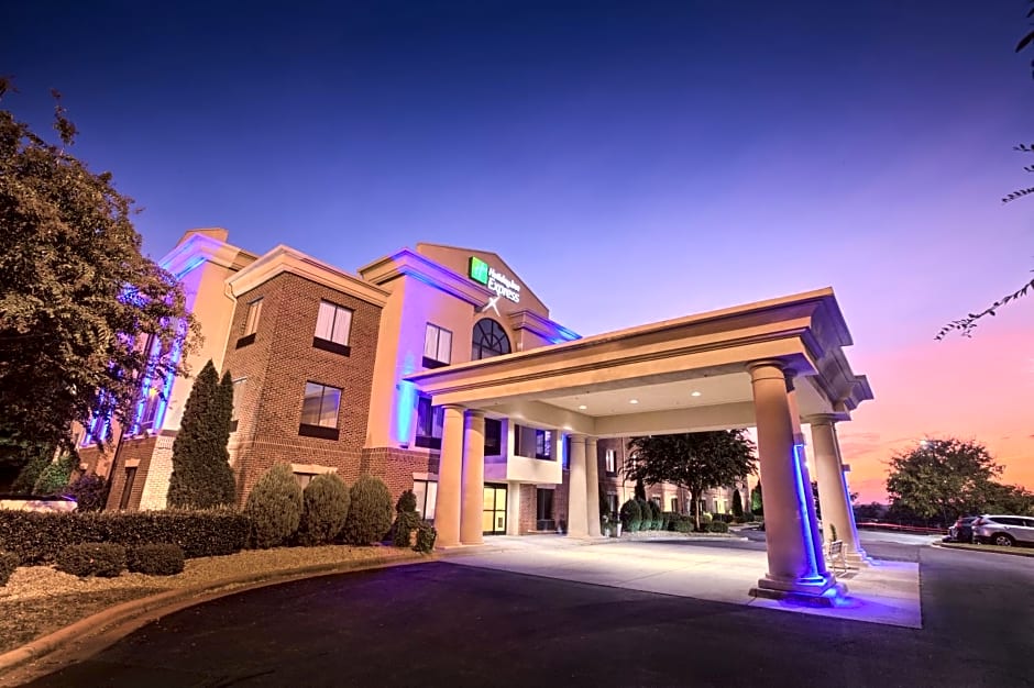 Holiday Inn Express Hotel & Suites Raleigh North - Wake Forest, an IHG Hotel