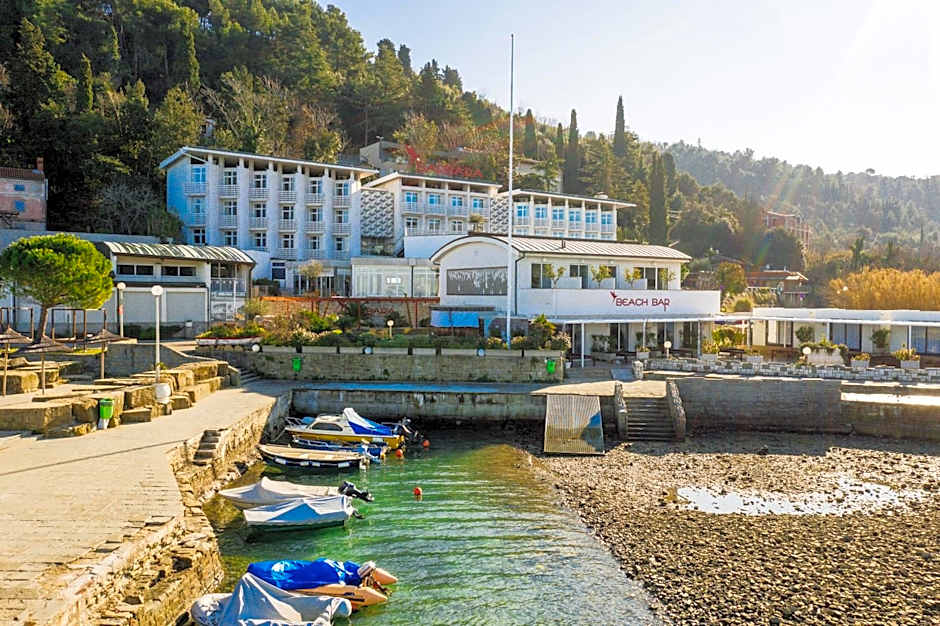 Barbara Piran Beach Hotel