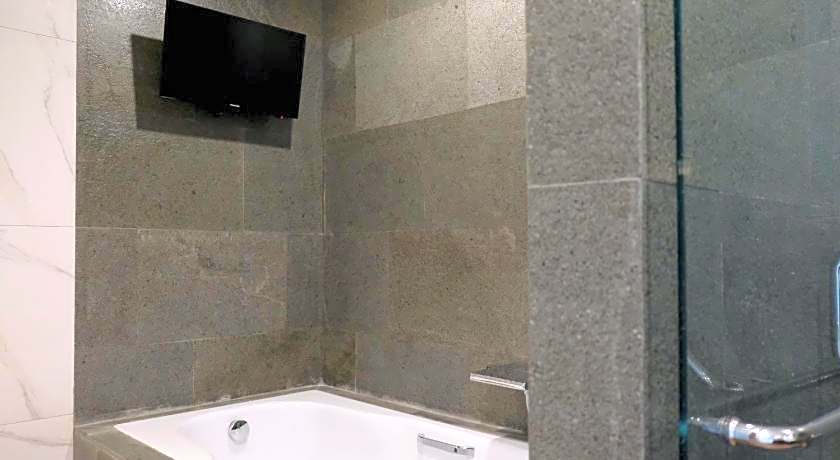 Hotel Santika Premiere Ambon