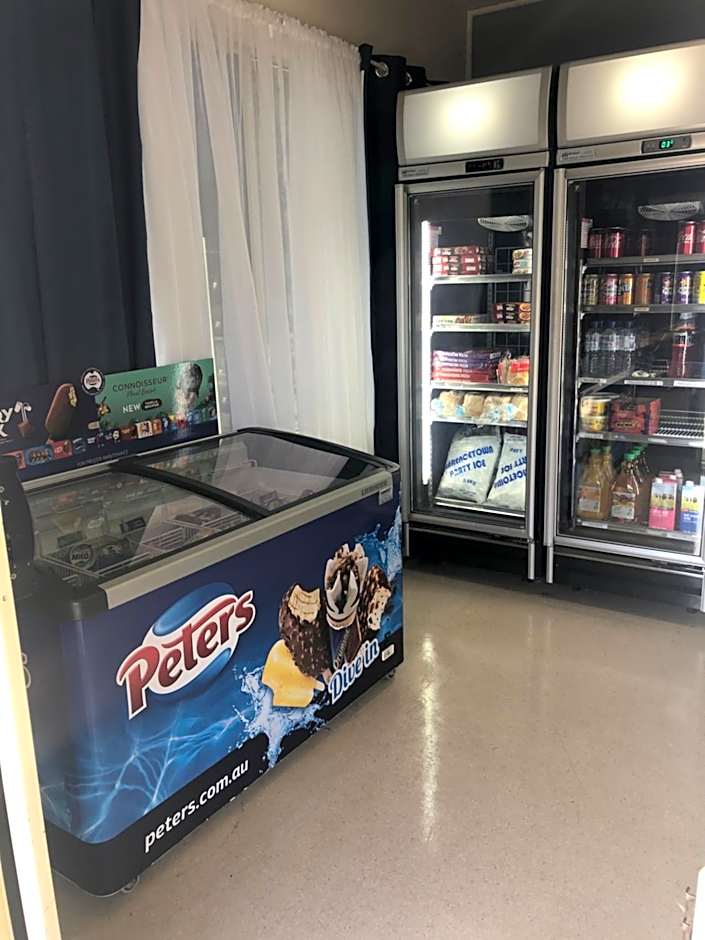 Australian Motor Home Tourist Park Twelve Mile Creek