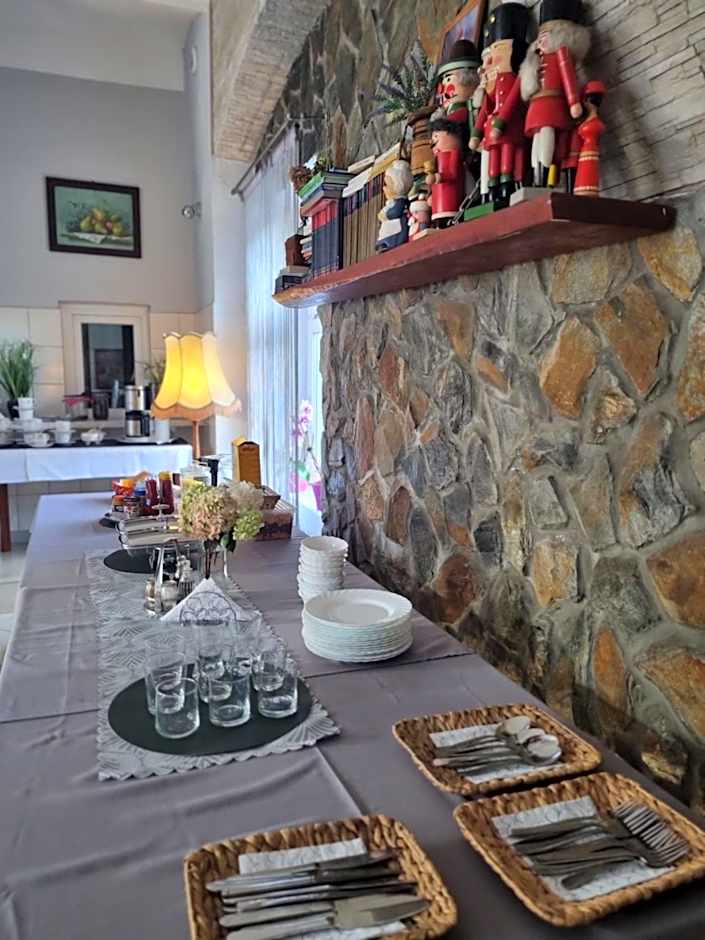 HOTEL "ZAUŁEK" Spółka Cywilna Zbigniew Świderski, Elżbieta Świderska