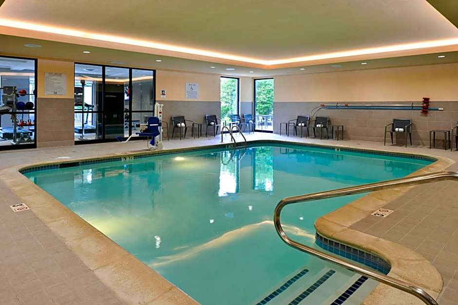 Courtyard by Marriott Detroit Utica