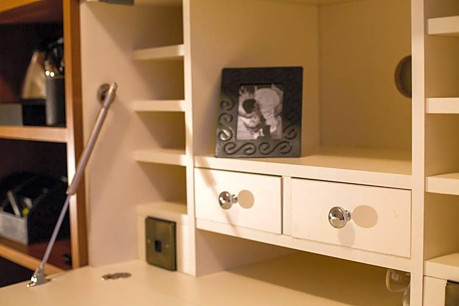 Vincent House London Residence