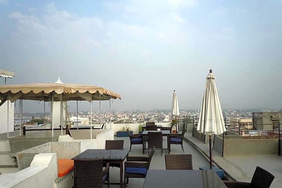 Hotel Madri Haveli