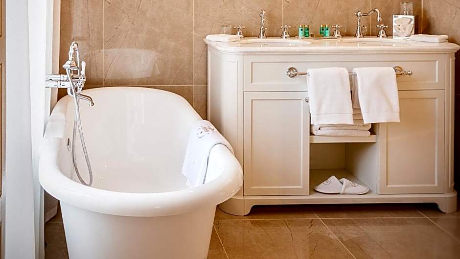 Abbaye De Villeneuve