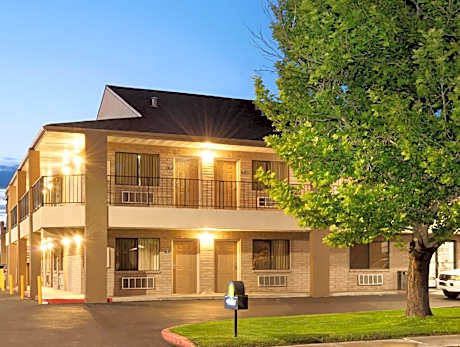 1 King Bed, Suite, Non-Smoking