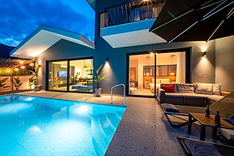 Villa Oxy  Seaview  Private Pool  indoor Heated Pool