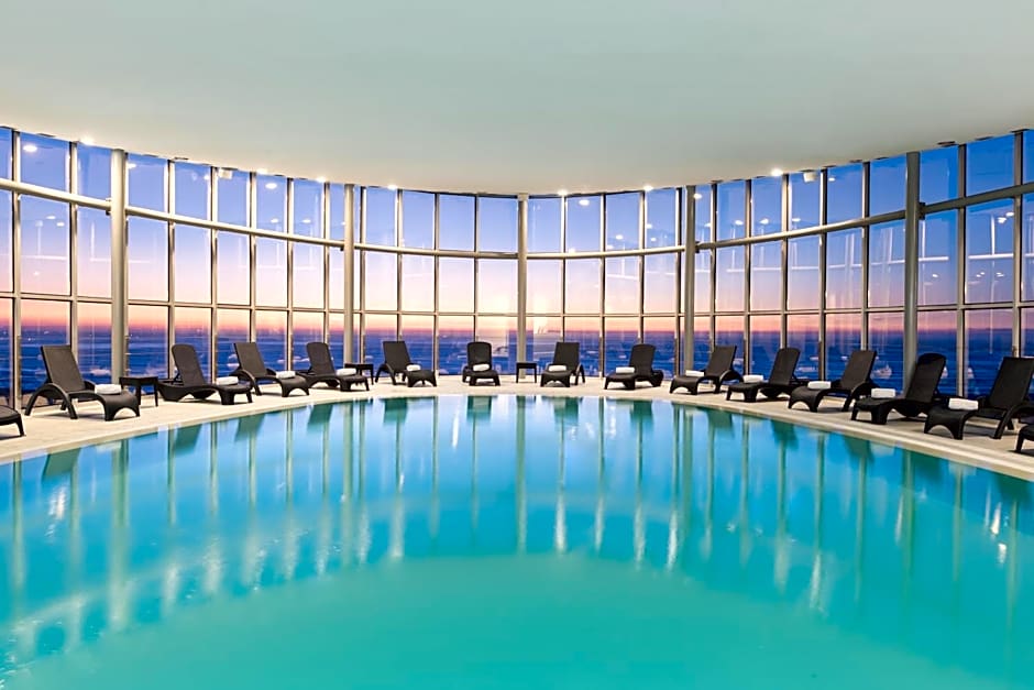 Eurostars Oasis Plaza