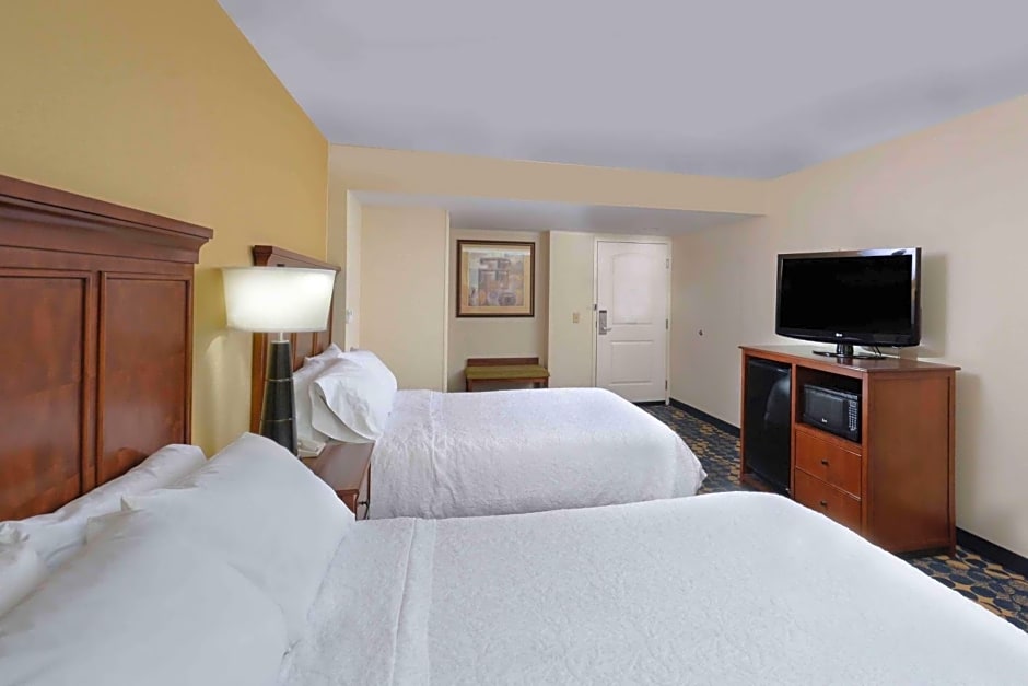 Hampton Inn By Hilton Fayetteville Fort Bragg