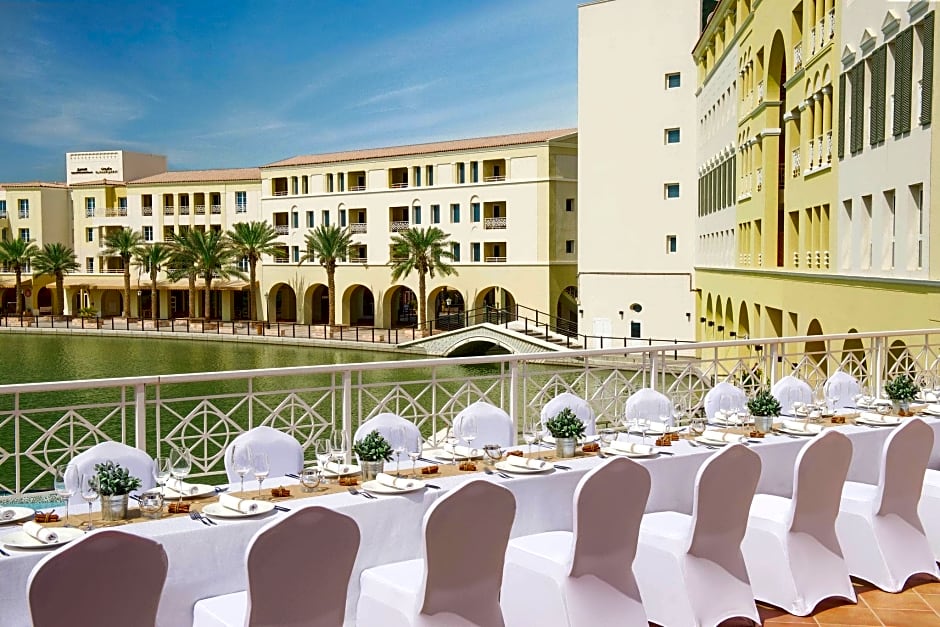 Millennium Lakeview Hotel