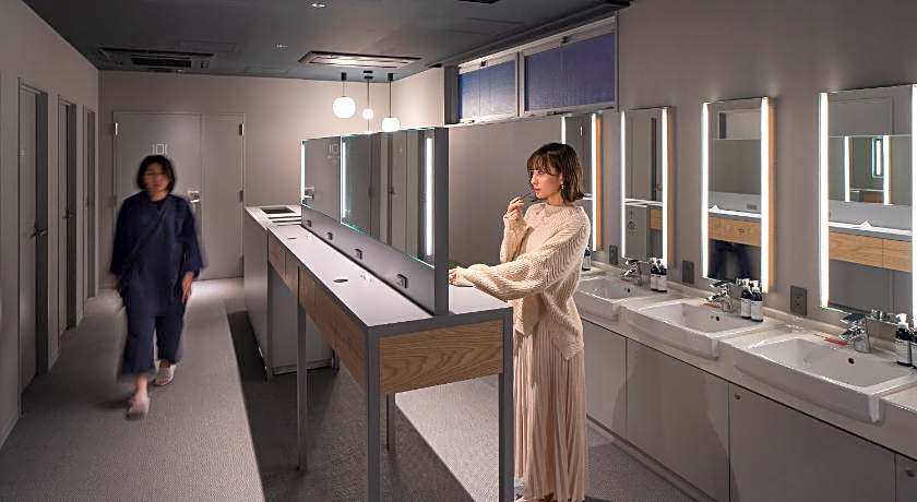 Capsule Plus Yokohama Sauna & Capsule