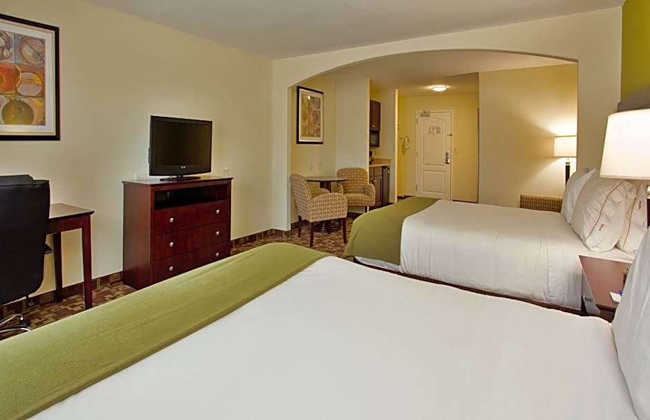 Holiday Inn Express Hotel & Suites Kansas City Sports Complex By IHG