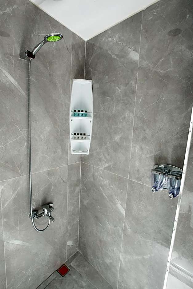 Atlantis Royal Hotel