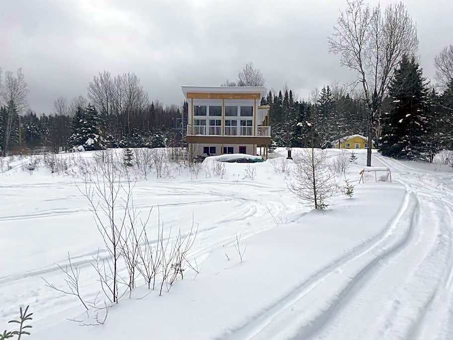 Le Monk ,chalet, motoneige, quad ,nature, randonné pédestre