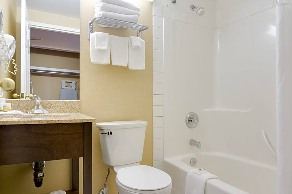 Days Inn by Wyndham Calgary South