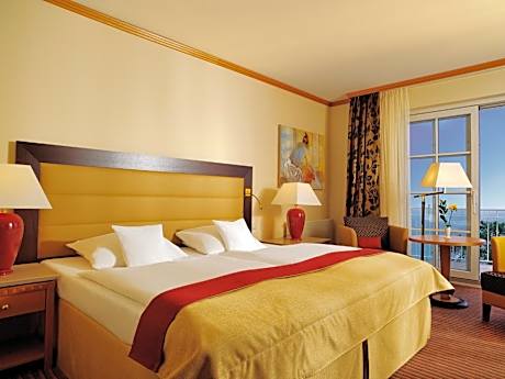 Double Room with Balcony and Sea View