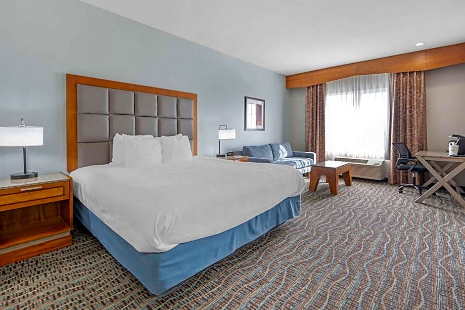 Best Western Plus Peppertree Inn At Omak