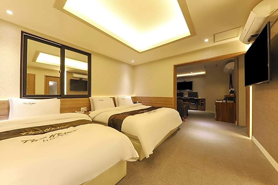 Two Heart Hotel