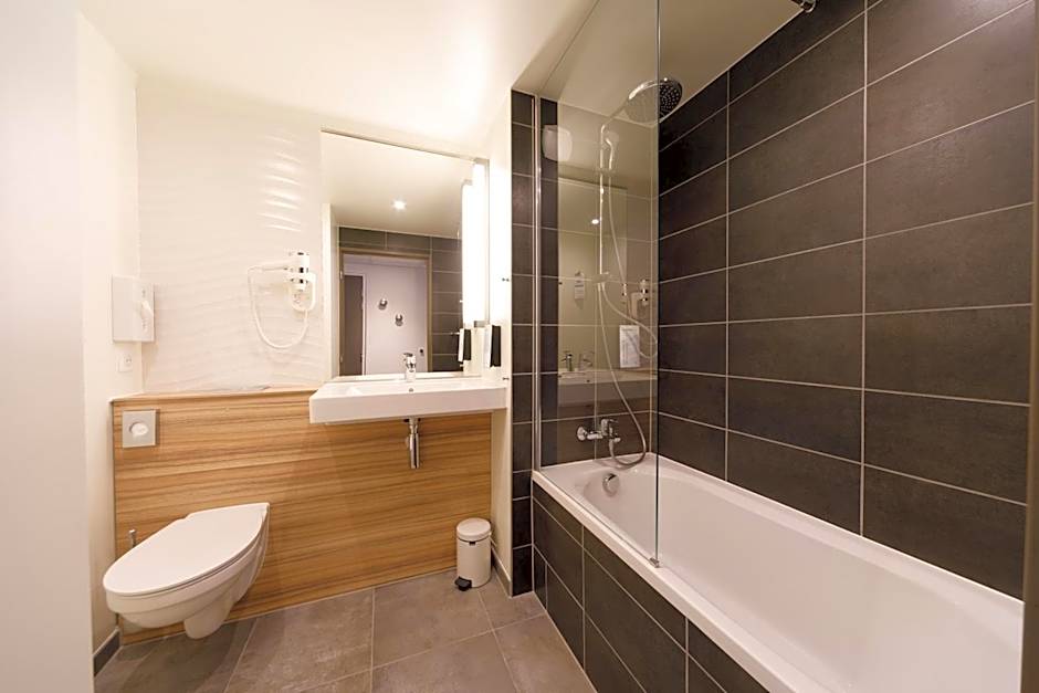 Campanile Findrol - Savoie Leman