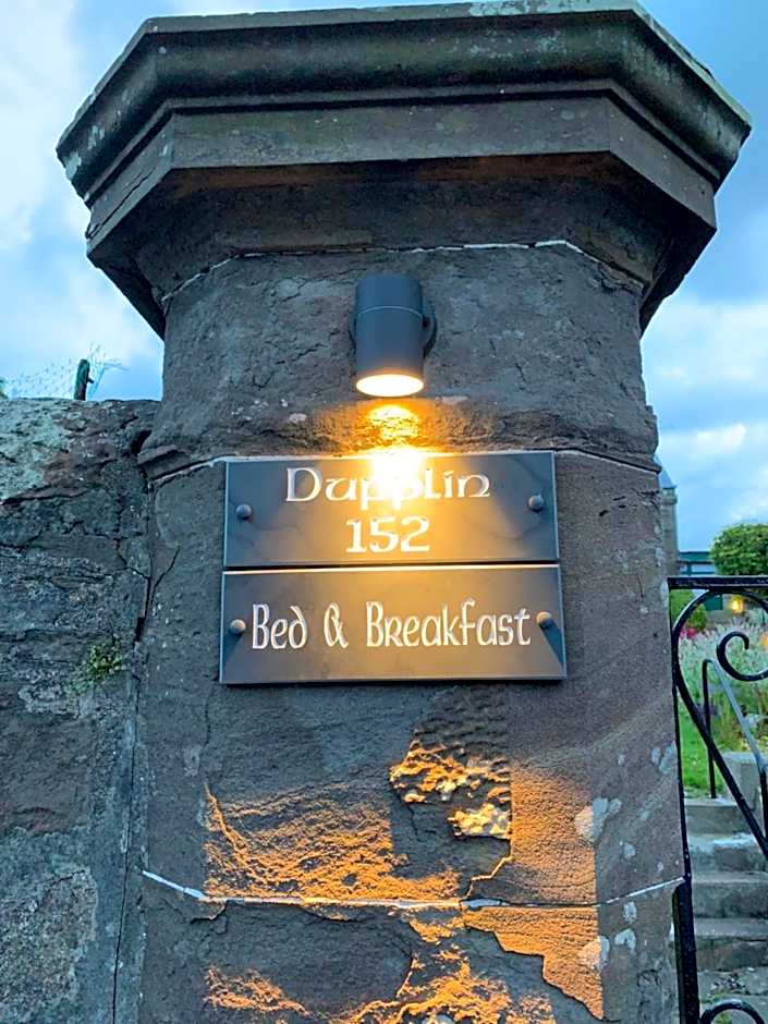 Dupplin152 bed and breakfast