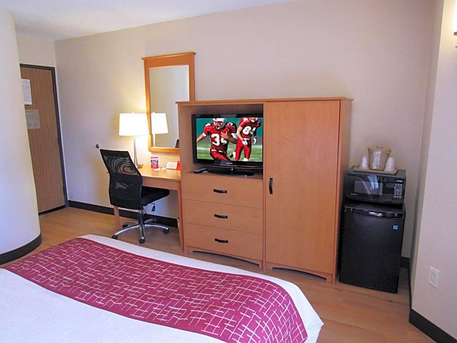 Red Roof Inn Fargo - I-94/Medical Center
