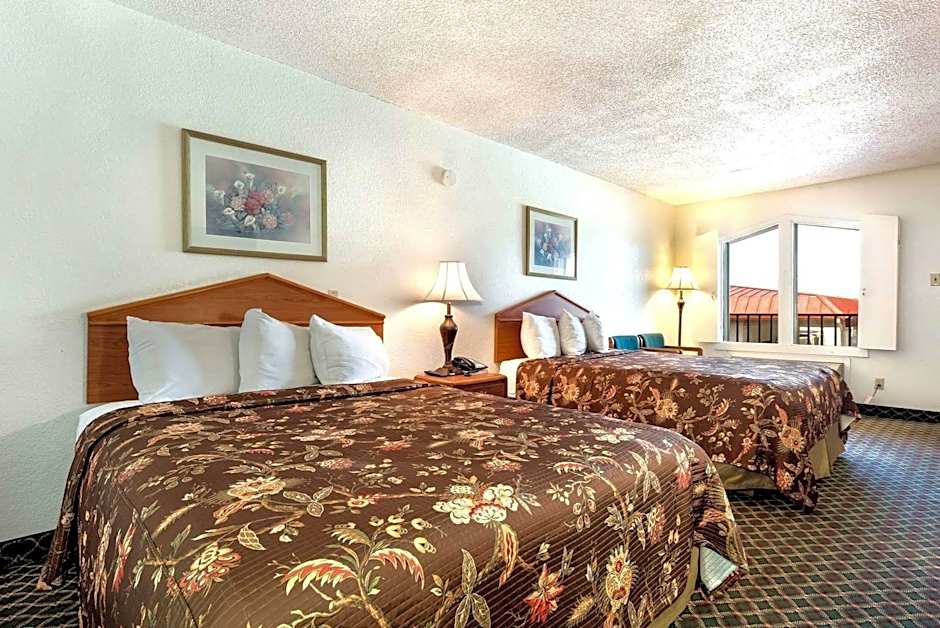 Americas Best Value Inn Paris