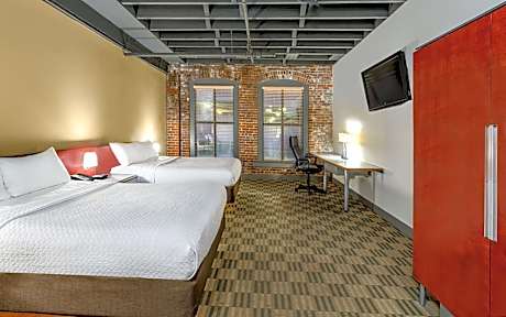 Deluxe Loft Two Doubles