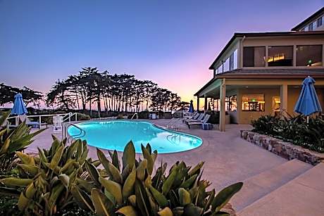 Seascape Beach Resort