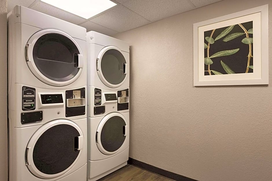 Country Inn & Suites by Radisson, Pigeon Forge South, TN