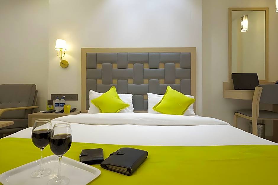 Hotel Sifat International