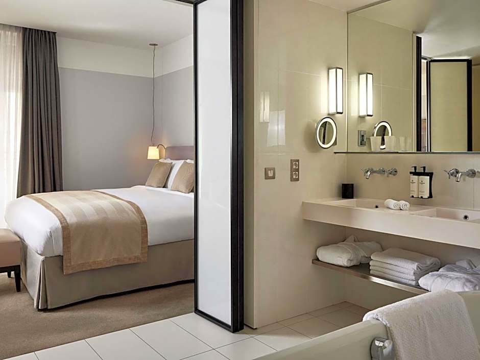 Sofitel Paris-Arc De Triomphe