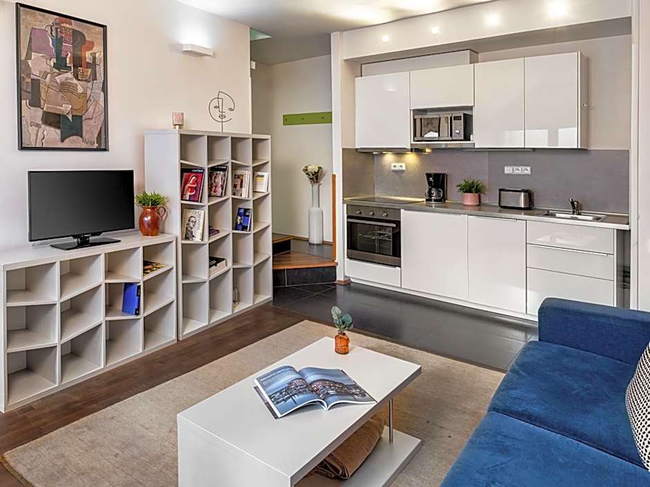 4 Arts Apartments by Adrez